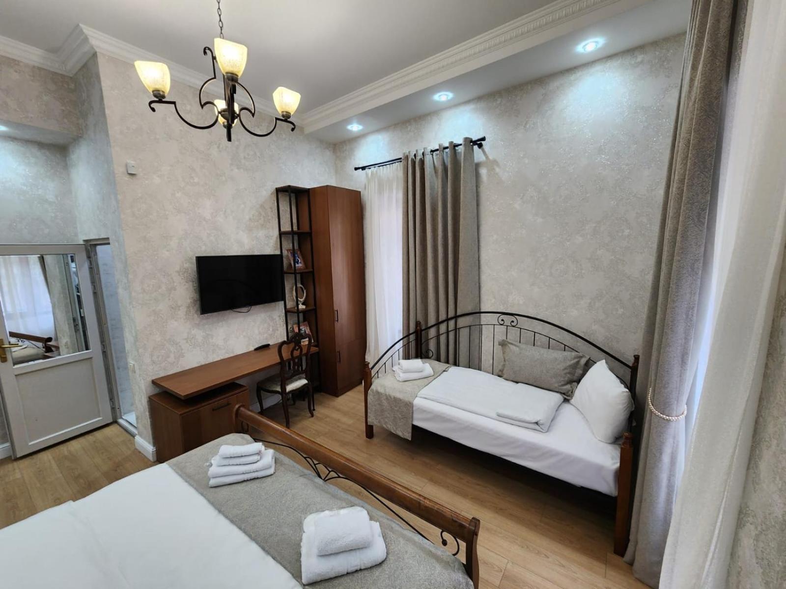 Marita Hotel Тбилиси Экстерьер фото